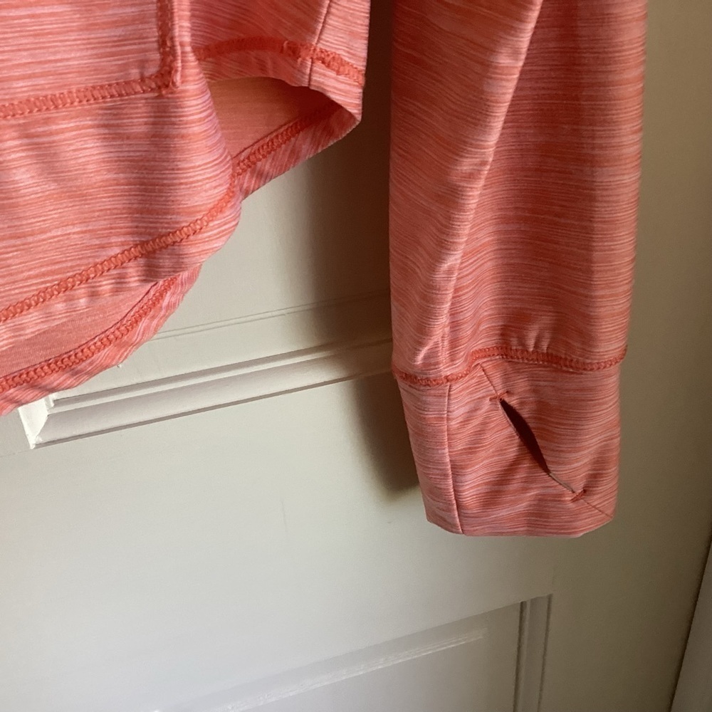 All in Motion Women’s Peach Athletic Long Sleeved Hoodie Top.  Size XL. - Picture 3 of 4